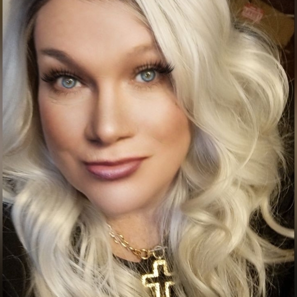 White lightning By Martini Wigs